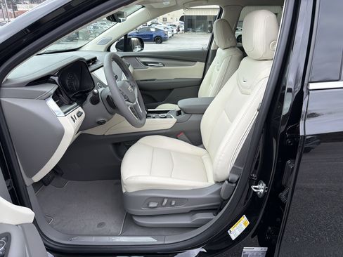 New 2026 Cadillac XT5 Premium Luxury image 10