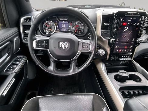Used 2019 RAM 1500 Laramie AWD/4WD image 5