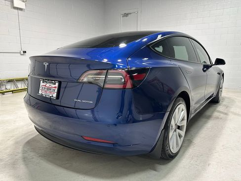 Used 2022 Tesla Model 3 Long Range AWD/4WD image 6