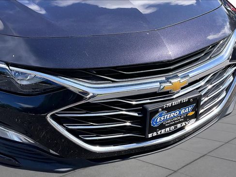 Used 2022 Chevrolet Malibu LT FWD image 29