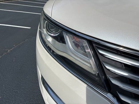 Used 2018 Lincoln MKC Reserve image 9