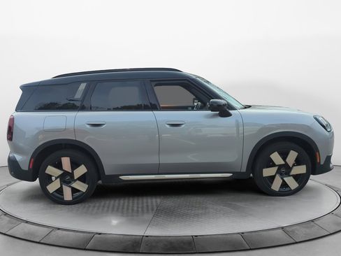 Certified 2025 MINI Cooper Countryman S image 8