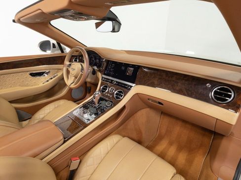 Used 2020 Bentley Continental GT AWD/4WD image 43