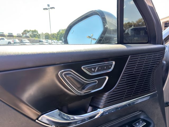 Used 2022 Lincoln Corsair Reserve FWD image 18