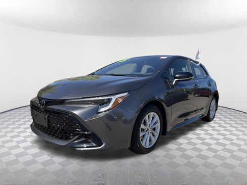 Certified 2026 Toyota Corolla SE image 3