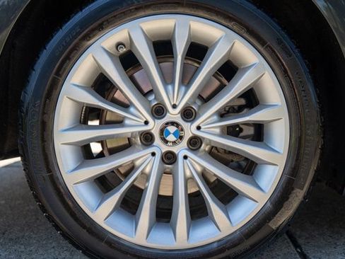 Used 2022 BMW 530i w/ Convenience Package RWD image 61