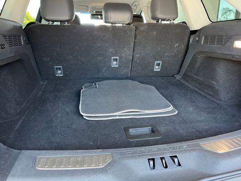 Used 2024 Lincoln Nautilus Premier image 31