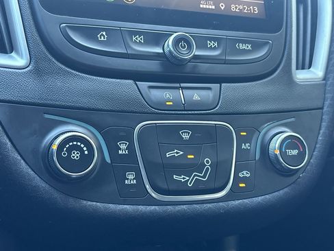 Used 2020 Chevrolet Malibu LS image 16