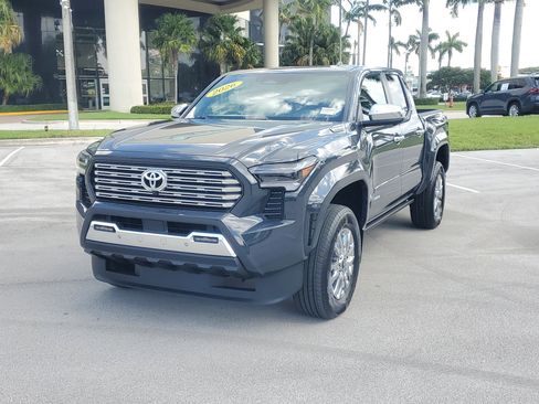 Used 2026 Toyota Tacoma Limited AWD/4WD image 7