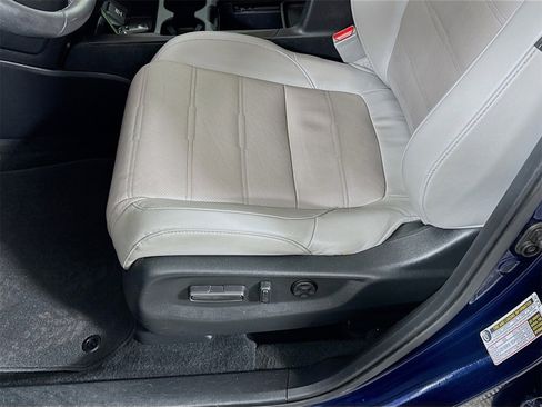 Used 2019 Honda CR-V EX-L image 16