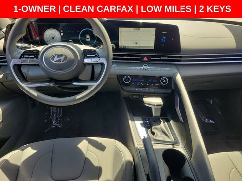 Used 2024 Hyundai Elantra SEL FWD image 11