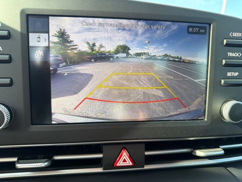 Used 2026 Hyundai Elantra Hybrid FWD image 22