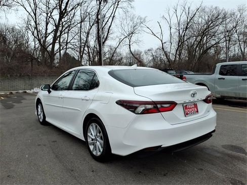 Certified 2023 Toyota Camry LE image 5