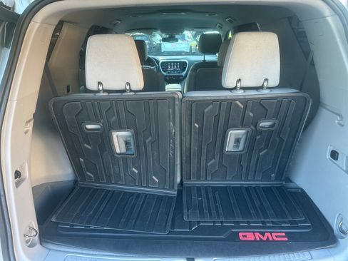 Used 2023 GMC Acadia SLE w/ Driver Convenience Package AWD/4WD image 25
