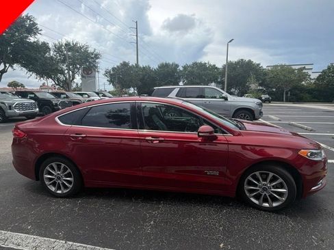 Used 2017 Ford Fusion Energi SE FWD image 1