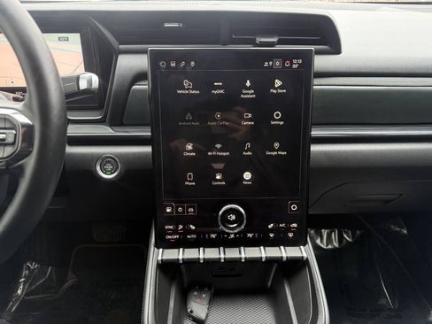Used 2026 GMC Terrain AT4 AWD/4WD image 12
