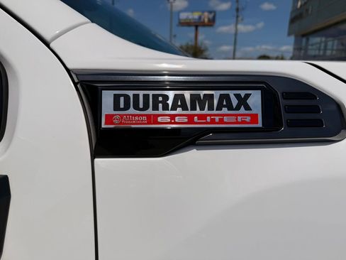 Used 2024 GMC Sierra 2500 AT4 w/ AT4 Premium Plus Package image 10