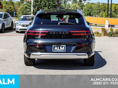 Used 2024 Genesis Electrified GV70 Advanced w/ Prestige Package image 12