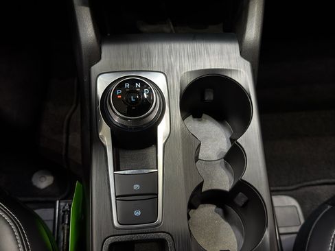 Used 2025 Ford Escape Platinum image 31