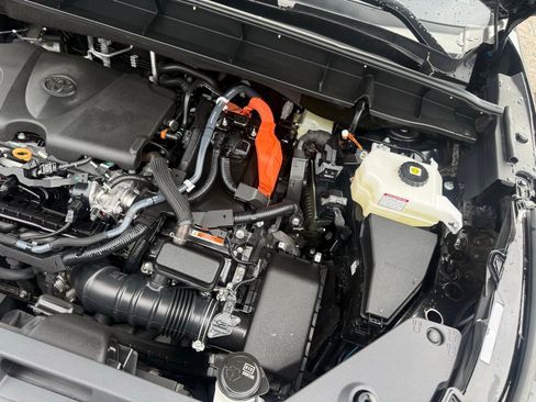 Used 2025 Toyota Highlander Platinum AWD/4WD image 63