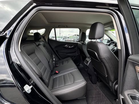 Used 2023 GMC Terrain Denali w/ Denali Premium Package AWD/4WD image 17
