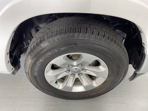 Used 2022 RAM 1500 Laramie image 11