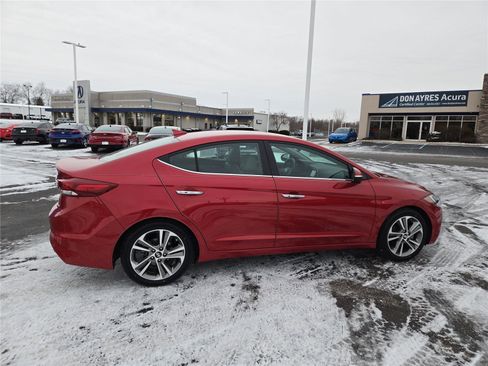 Used 2017 Hyundai Elantra Limited image 30