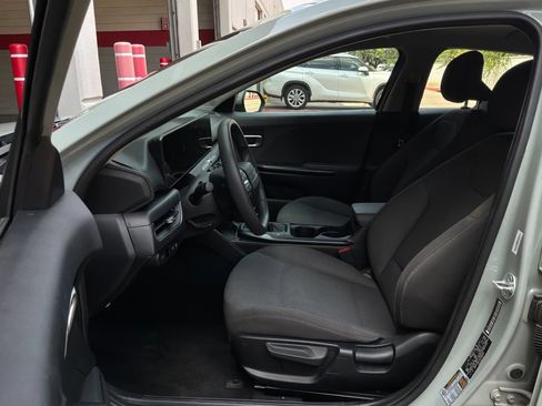 Used 2025 Kia K4 FWD image 10