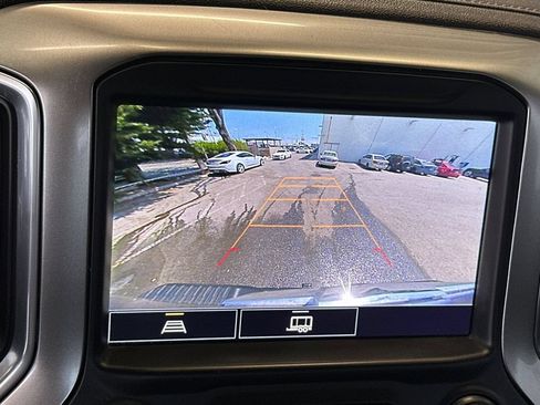 Used 2021 Chevrolet Silverado 1500 LT Trail Boss w/ Convenience Package II AWD/4WD image 18