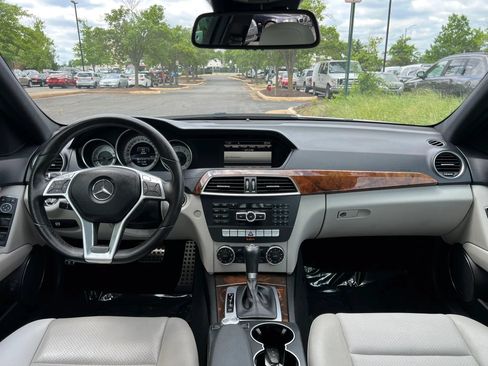 Used 2013 Mercedes-Benz C 250 Sedan w/ Multimedia Pkg image 22