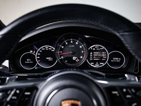 Certified 2023 Porsche Cayenne Platinum Edition AWD/4WD image 15