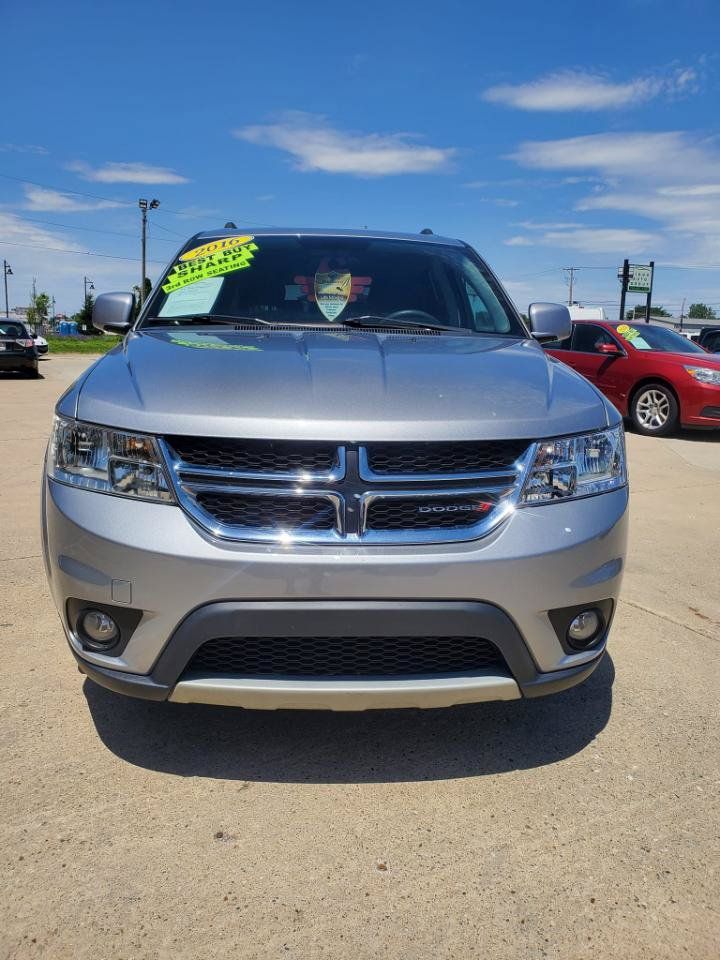 Used 2016 Dodge Journey SXT w/ Comfort/Convenience Group FWD image 2