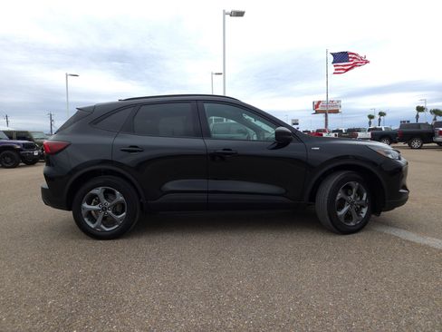 Used 2025 Ford Escape ST-Line image 8