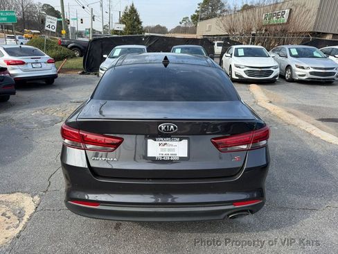 Used 2018 Kia Optima S w/ Panoramic Sunroof Package image 6