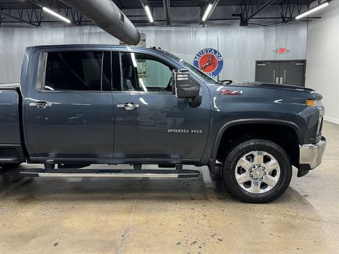 Used 2020 Chevrolet Silverado 2500 LTZ w/ LTZ Premium Package AWD/4WD image 19