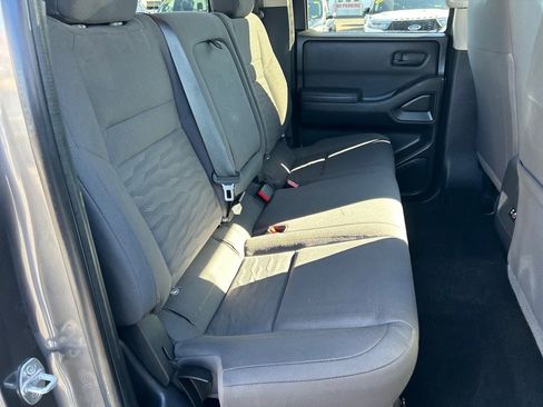 Used 2022 Nissan Frontier S w/ Technology Package image 18