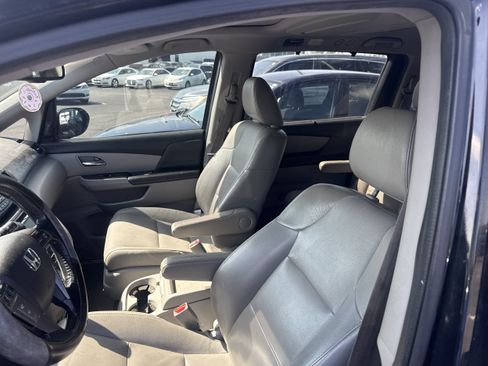 Used 2014 Honda Odyssey Touring image 6