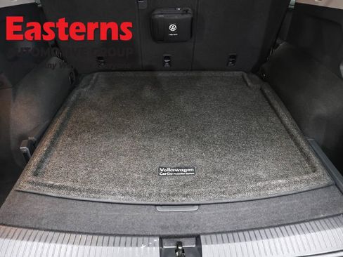 Used 2020 Volkswagen Tiguan S image 9
