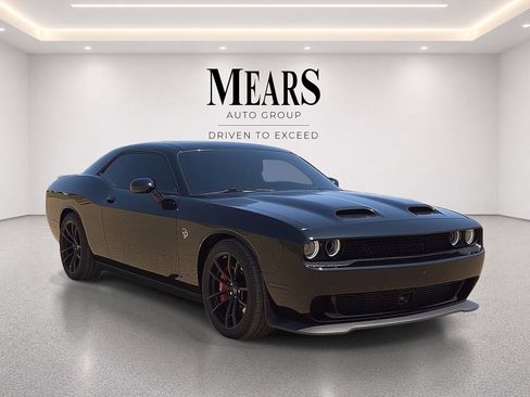 Used 2023 Dodge Challenger SRT Hellcat RWD image 7