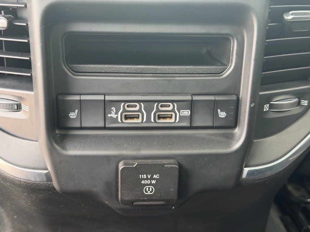 Used 2020 RAM 1500 Laramie AWD/4WD image 7