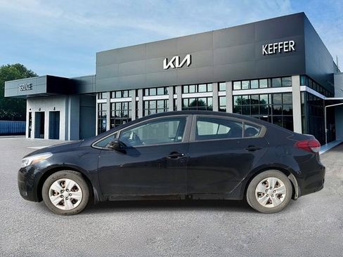 Certified 2017 Kia Forte LX image 5