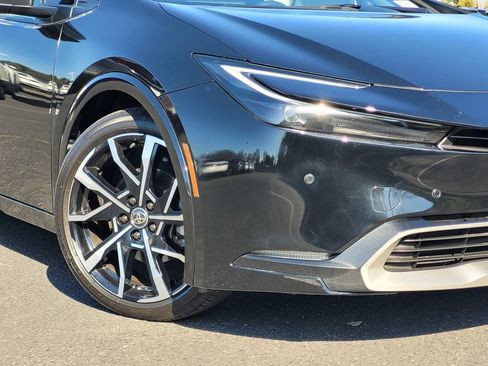 Used 2023 Toyota Prius Prime FWD image 4