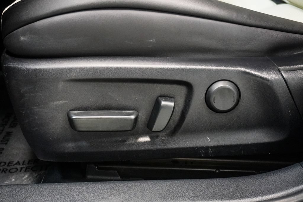 Used 2022 Lexus IS 350 F Sport RWD image 7