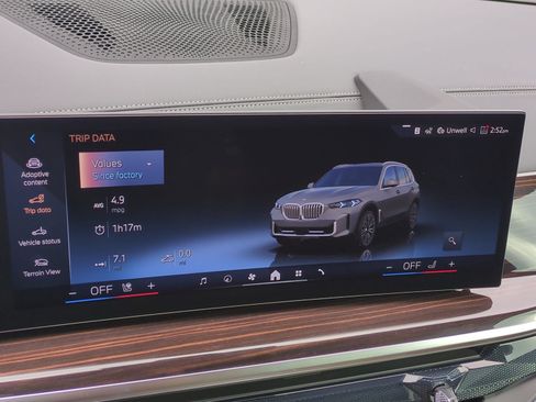 Used 2026 BMW X5 xDrive40i AWD/4WD image 21