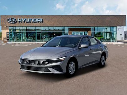 New 2026 Hyundai Elantra SE
