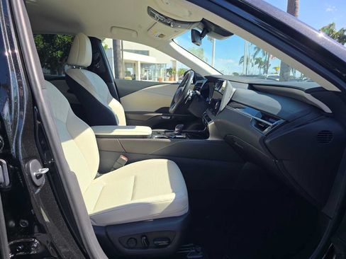 Used 2024 Lexus RX 350 FWD w/ Technology Package image 10
