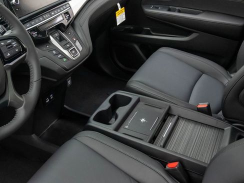 New 2026 Honda Odyssey EX-L image 11