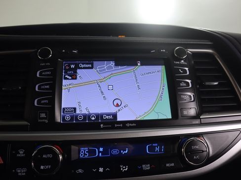 Used 2018 Toyota Highlander Limited image 55