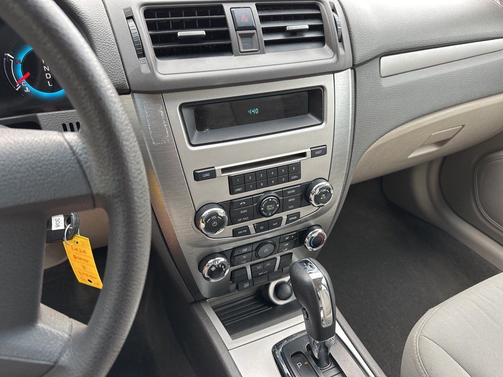Used 2012 Ford Fusion S FWD image 12