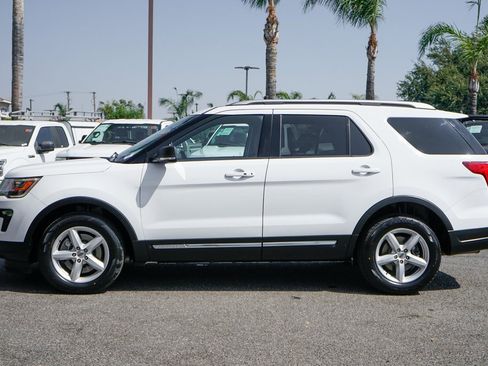 Used 2019 Ford Explorer XLT w/ Equipment Group 201A image 4